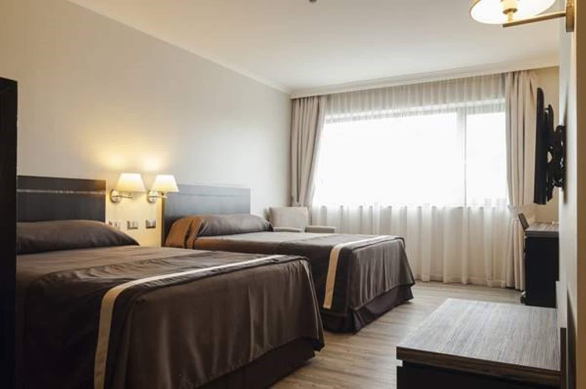 Hotel Diego De Almagro Providencia Сантяго Екстериор снимка