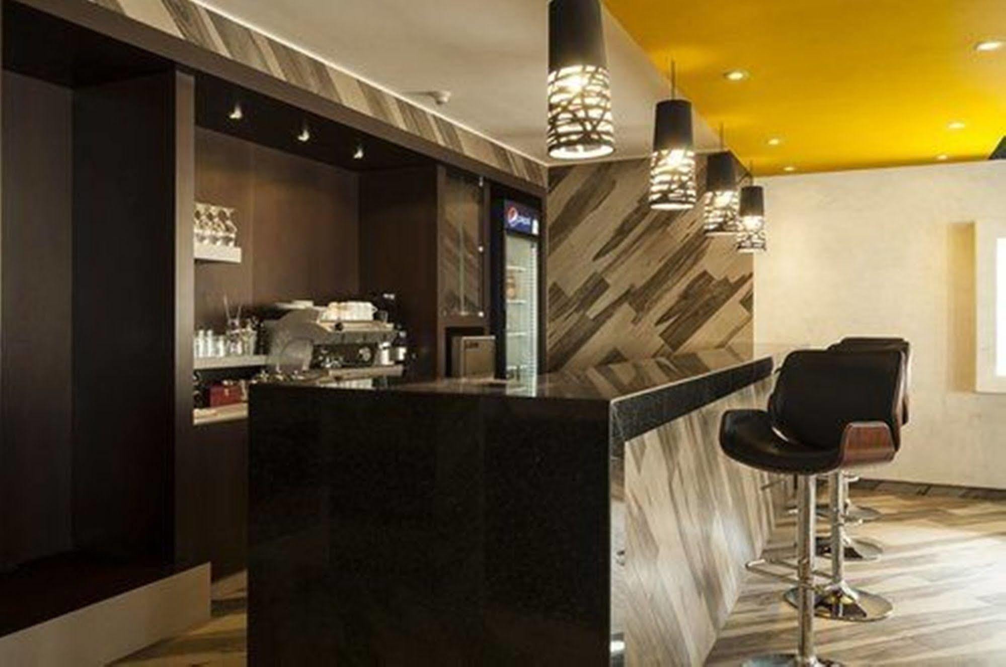 Hotel Diego De Almagro Providencia Сантяго Екстериор снимка